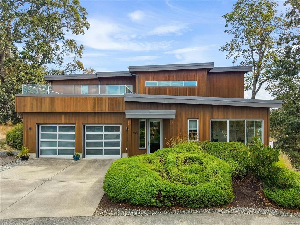 810 Rainbow Ridge Lane, Saanich, BC, V8X 0A6 - 3