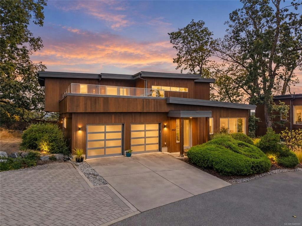 810 Rainbow Ridge Lane, Saanich, BC, V8X 0A6