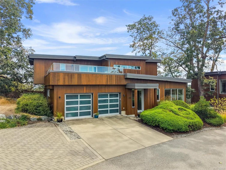 810 Rainbow Ridge Lane, Saanich, BC, V8X 0A6 - 2