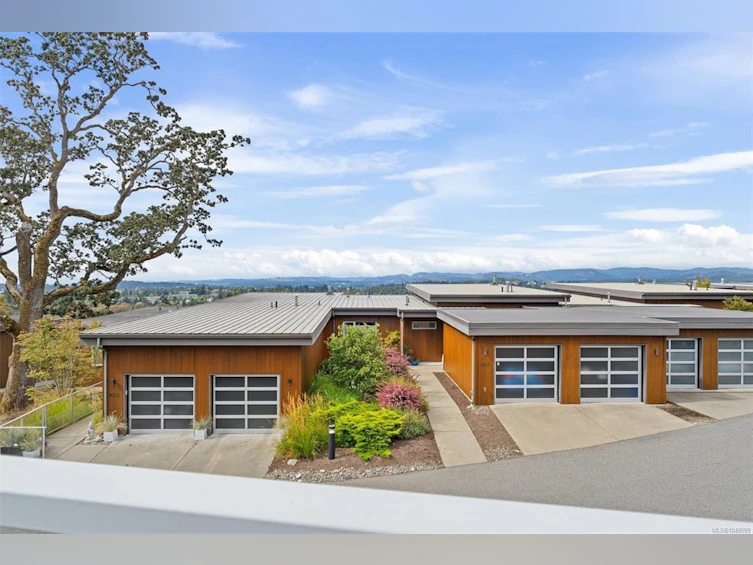 810 Rainbow Ridge Lane, Saanich, BC, V8X 0A6 - 41