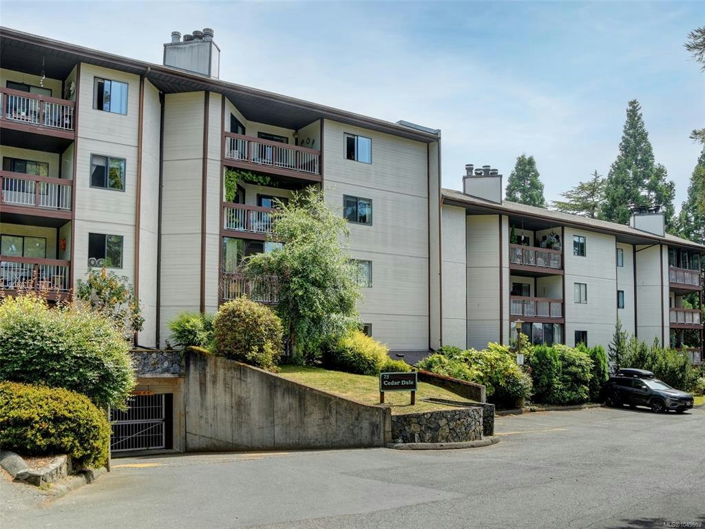 205-75 W Gorge Road, Saanich, BC, V9A 7A9
