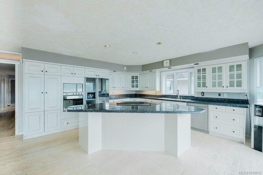 7014 Brentwood Drive, Central Saanich, BC, V8M 1B4 - 22