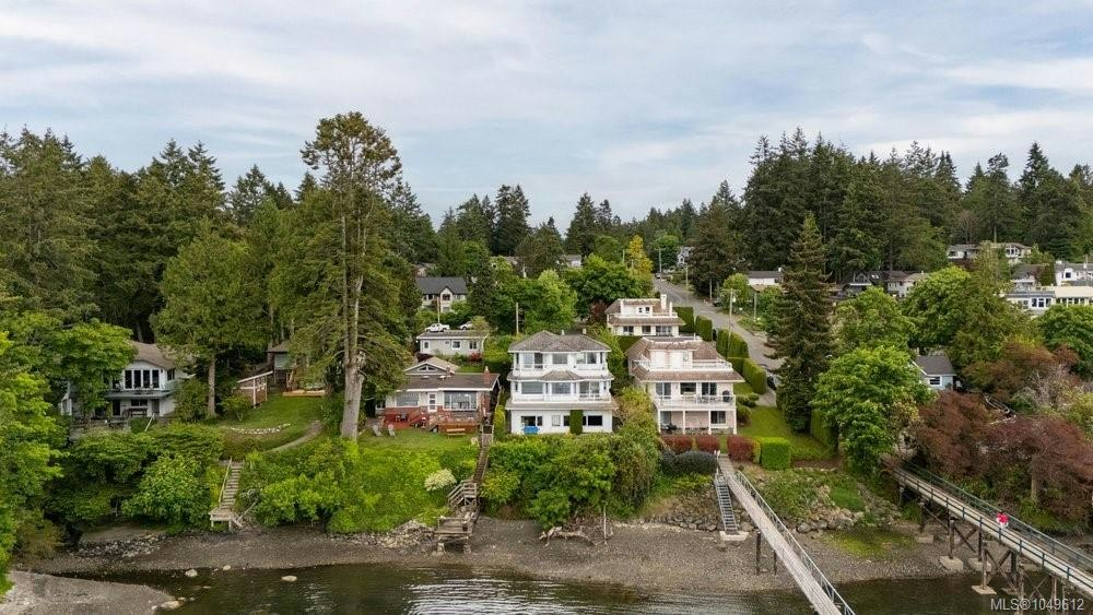 7014 Brentwood Drive, Central Saanich, BC, V8M 1B4