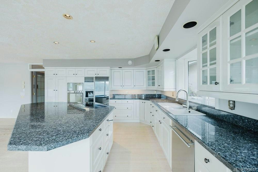 7014 Brentwood Drive, Central Saanich, BC, V8M 1B4 - 23