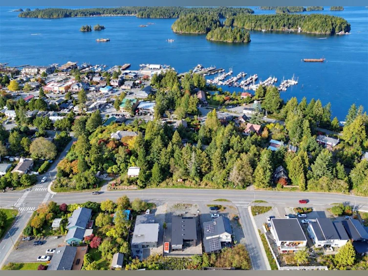 535 Gibson Street, Tofino, BC, V0R 2Z0 - 39