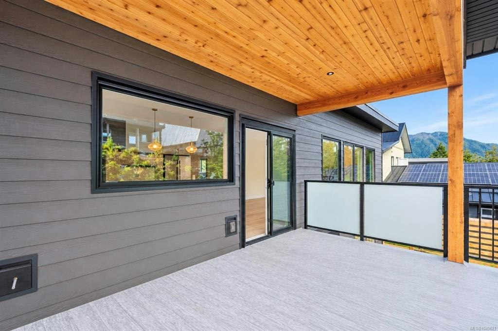 535 Gibson Street, Tofino, BC, V0R 2Z0 - 11
