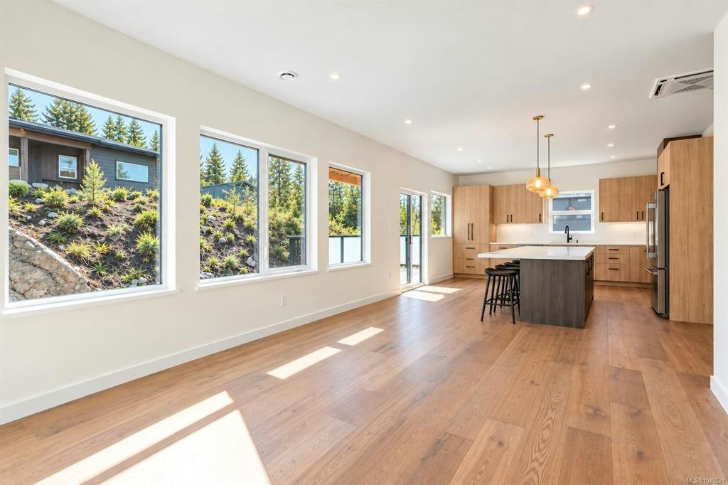 535 Gibson Street, Tofino, BC, V0R 2Z0 - 9