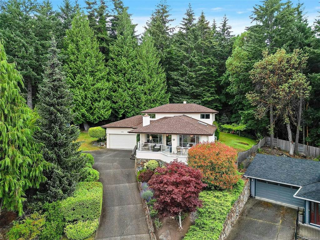 4802 Amblewood Drive, Saanich, BC, V8Y 2S3