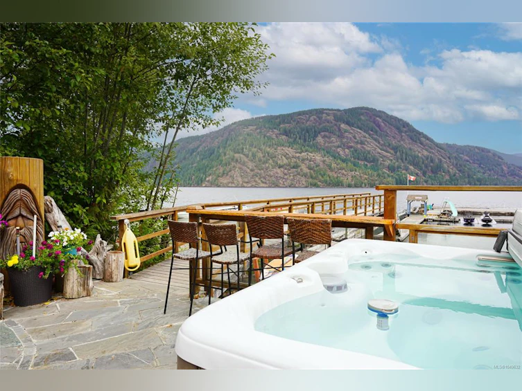 10-10257 South Shore Road, Honeymoon Bay, BC, V0R 1Y0
