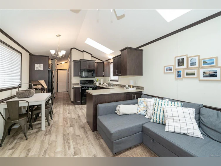 10-10257 South Shore Road, Honeymoon Bay, BC, V0R 1Y0 - 9