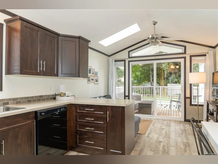 10-10257 South Shore Road, Honeymoon Bay, BC, V0R 1Y0 - 14