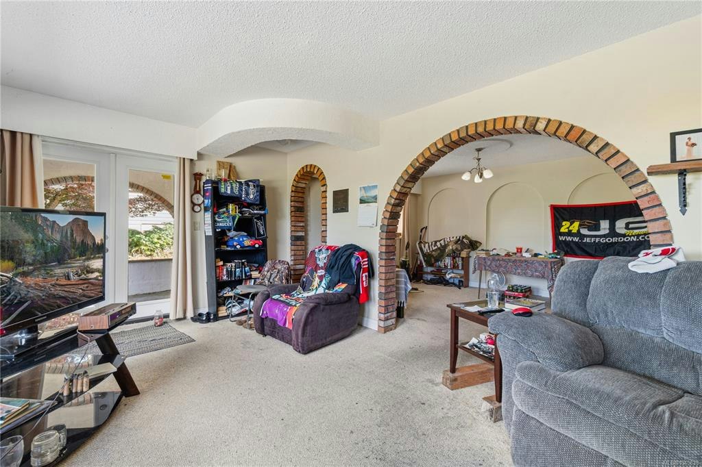 5395 Lost Lake Road, Nanaimo, BC, V9T 5E7 - 21
