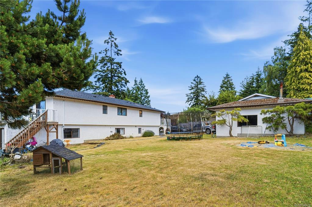 5395 Lost Lake Road, Nanaimo, BC, V9T 5E7 - 42