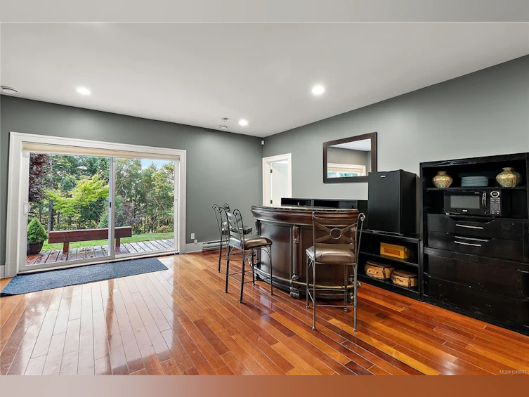 1205 Hillgrove Road, North Saanich, BC, V8L 5K7 - 27
