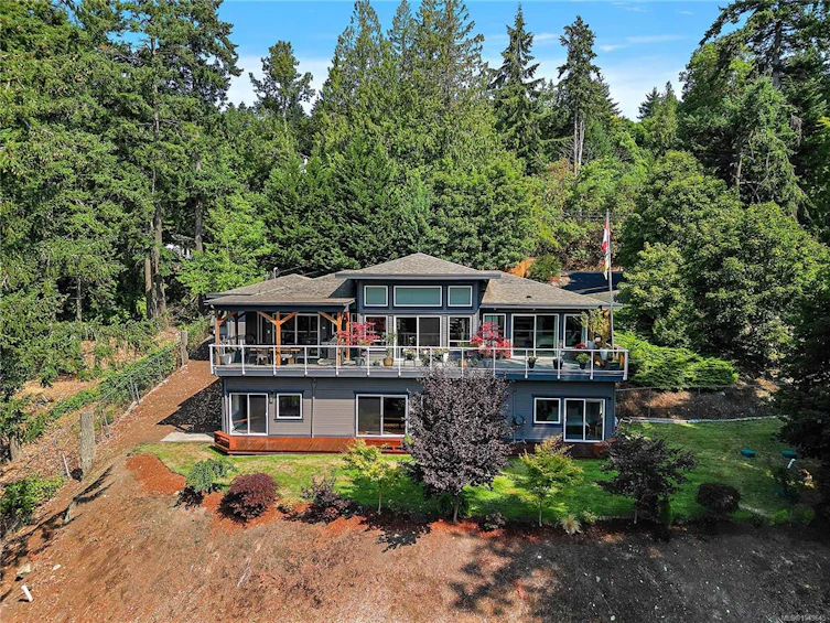 1205 Hillgrove Road, North Saanich, BC, V8L 5K7 - 2
