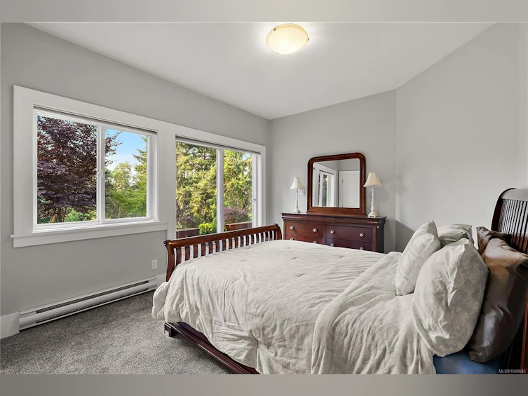 1205 Hillgrove Road, North Saanich, BC, V8L 5K7 - 34