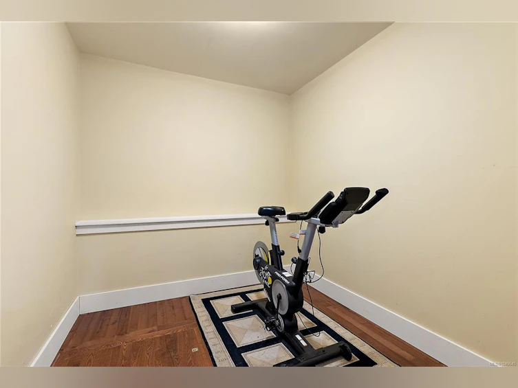 1205 Hillgrove Road, North Saanich, BC, V8L 5K7 - 37