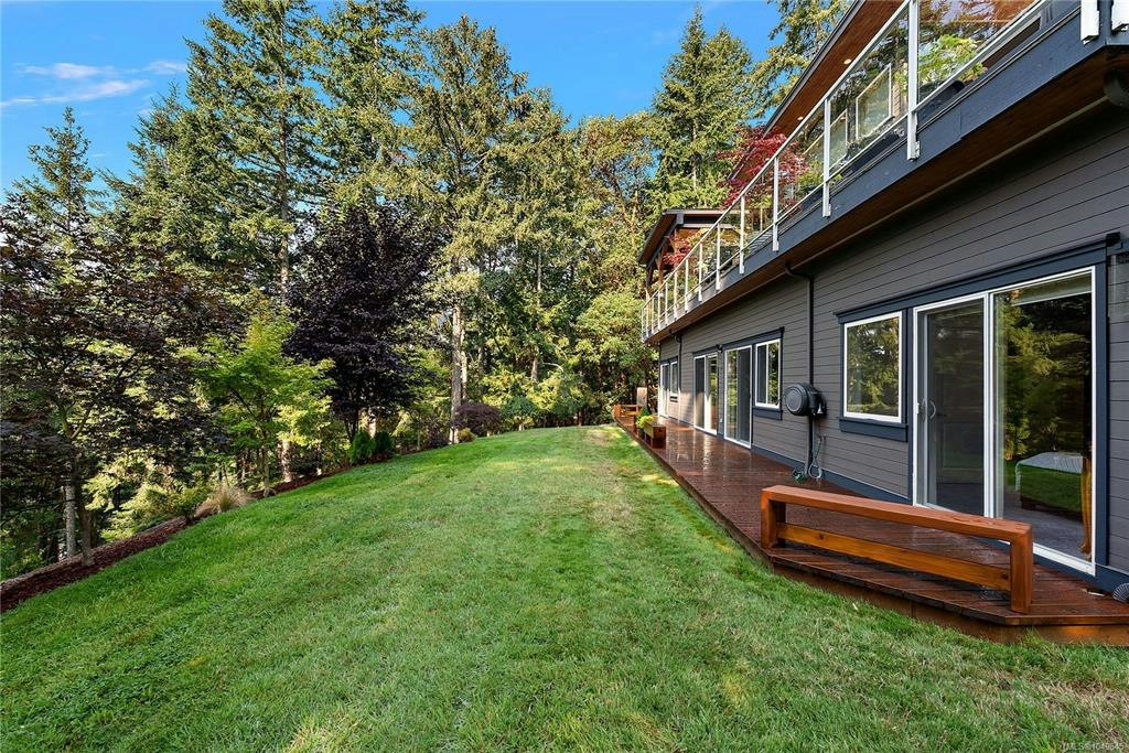 1205 Hillgrove Road, North Saanich, BC, V8L 5K7 - 39