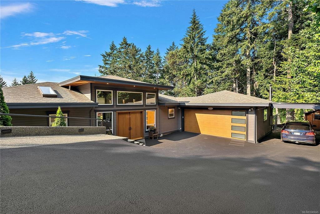 1205 Hillgrove Road, North Saanich, BC, V8L 5K7 - 6