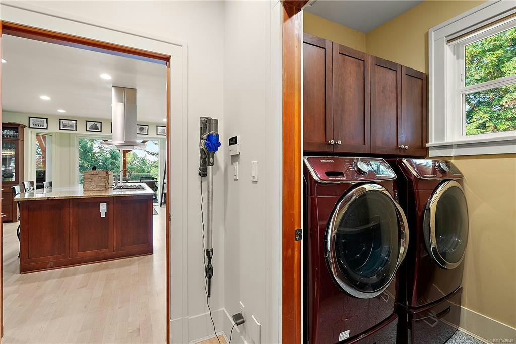 1205 Hillgrove Road, North Saanich, BC, V8L 5K7 - 21