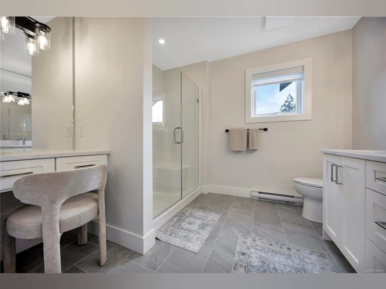 101-6004 Nelson Road, Nanaimo, BC, V9T 5N7 - 6
