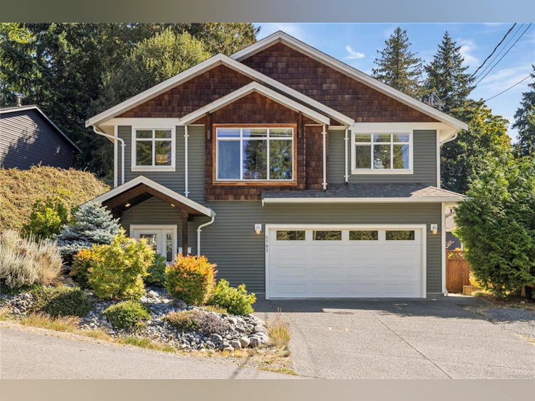 5702 Amsterdam Crescent, Nanaimo, BC, V9T 5J4