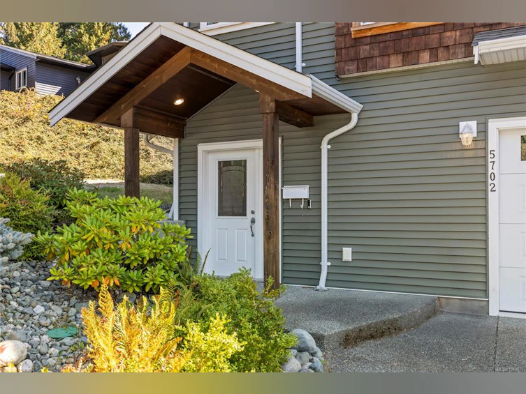 5702 Amsterdam Crescent, Nanaimo, BC, V9T 5J4 - 16