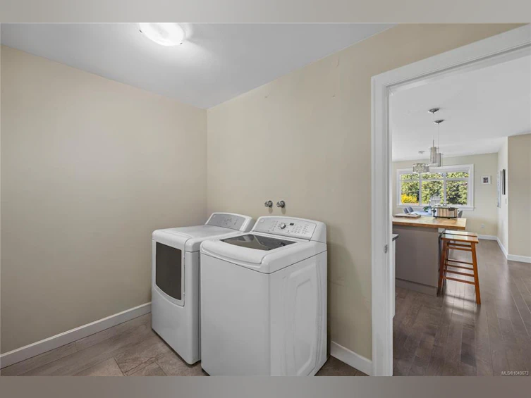 5702 Amsterdam Crescent, Nanaimo, BC, V9T 5J4 - 24