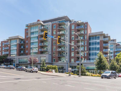 A203 (AUG)-810 Humboldt Street - 2