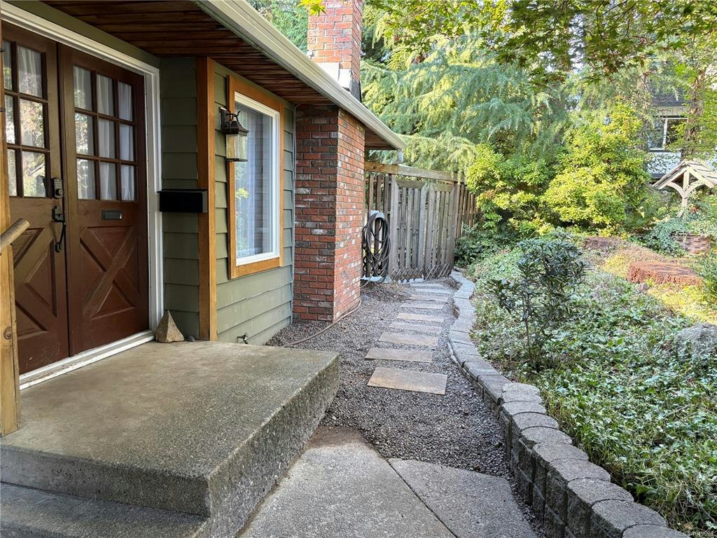 254 Fawn Road, Campbell River, BC, V9W 5L7