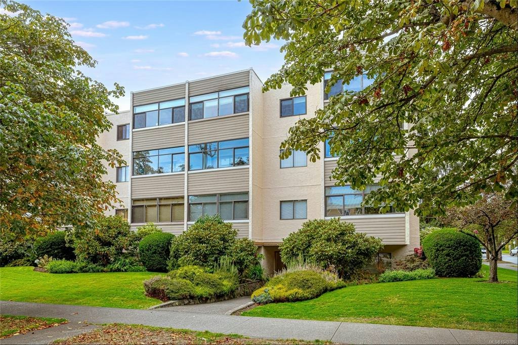 302-924 Cook Street, Victoria, BC, V8V 3Z3