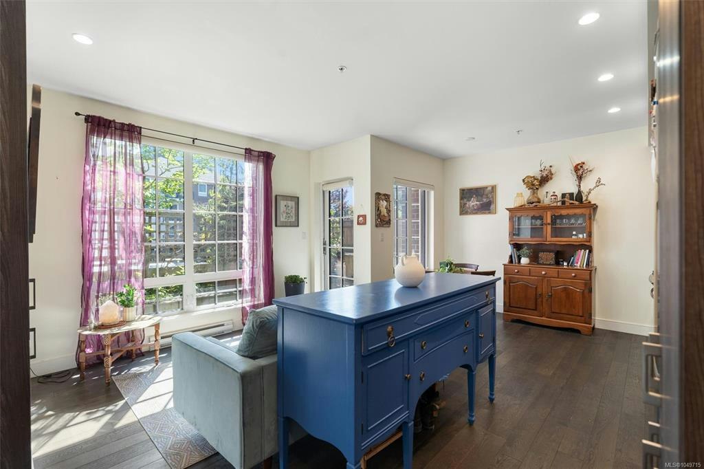 105-1011 Burdett Avenue, Victoria, BC, V8V 3G9