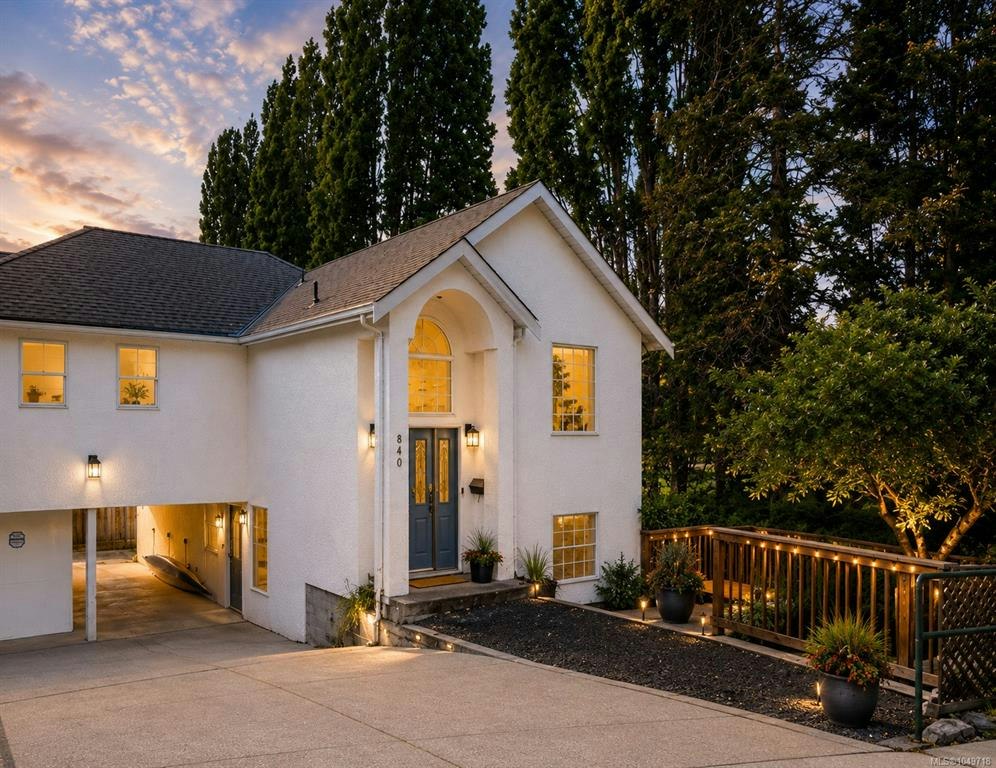 840 Tillicum Road, Esquimalt, BC, V9A 1Z7