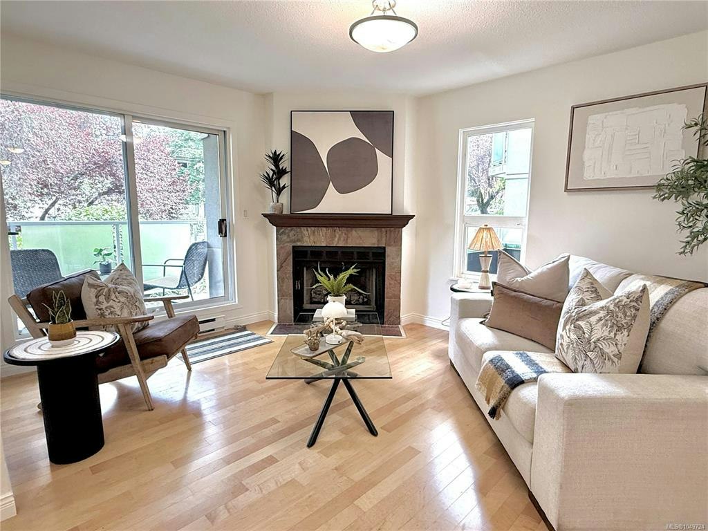 201-2520 Wark Street, Victoria, BC, V8T 5G6