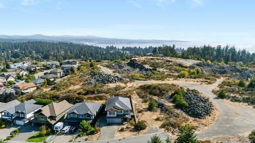 3439 Mary Anne Crescent - 3