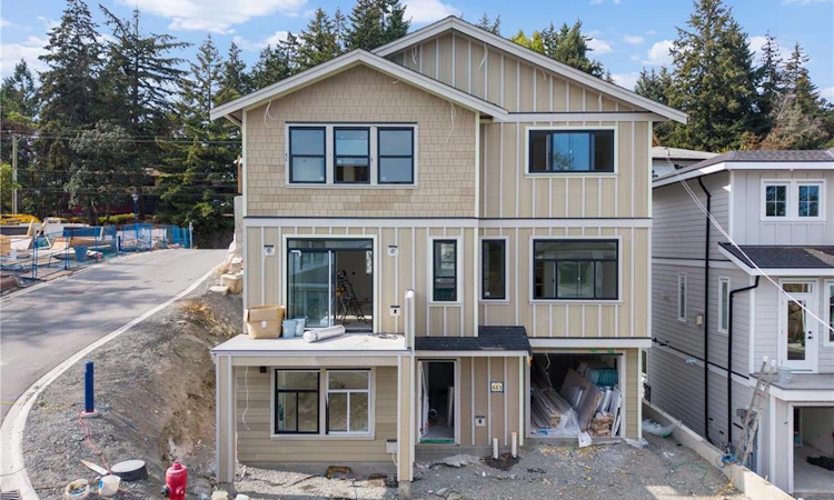 553 Belford Place