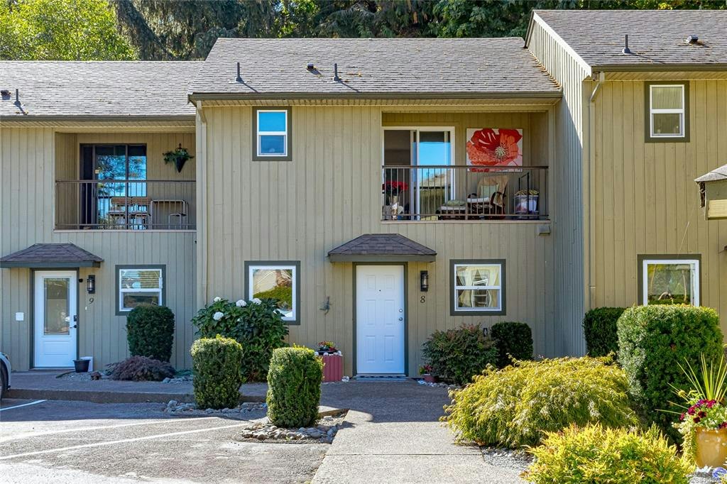 8-3350 W Island Highway, Qualicum Beach, BC, V9K 2S2