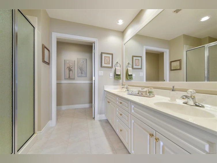 4532 Gordon Point Drive, Saanich, BC, V8N 6L2 - 69