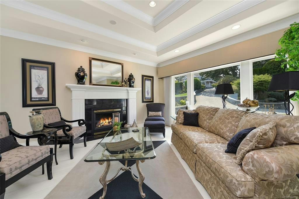4532 Gordon Point Drive, Saanich, BC, V8N 6L2 - 20