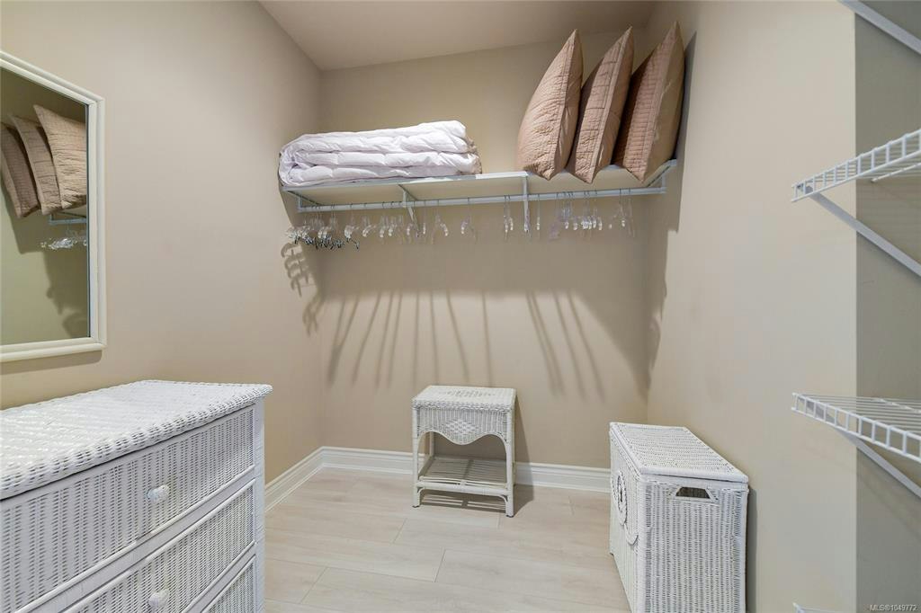 4532 Gordon Point Drive, Saanich, BC, V8N 6L2 - 67