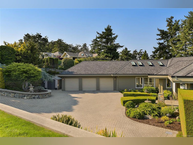 4532 Gordon Point Drive, Saanich, BC, V8N 6L2 - 76