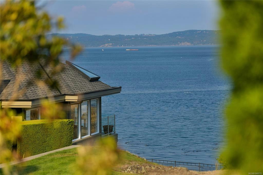 4532 Gordon Point Drive, Saanich, BC, V8N 6L2 - 85