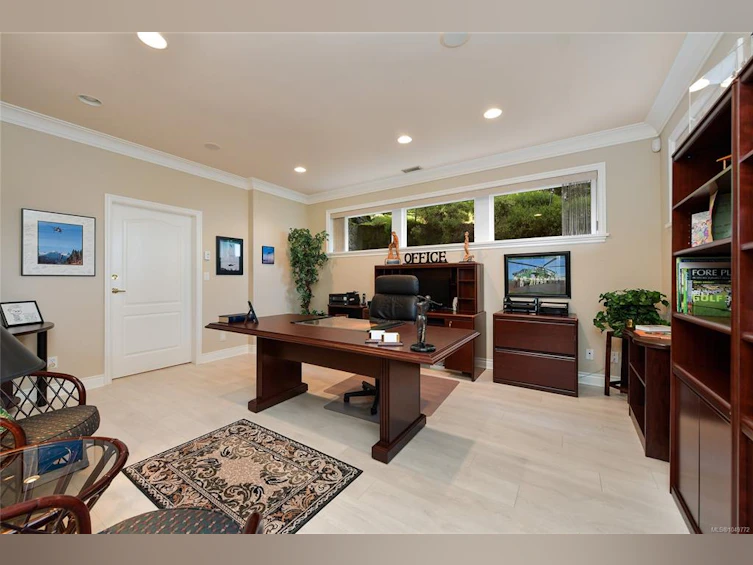 4532 Gordon Point Drive, Saanich, BC, V8N 6L2 - 73