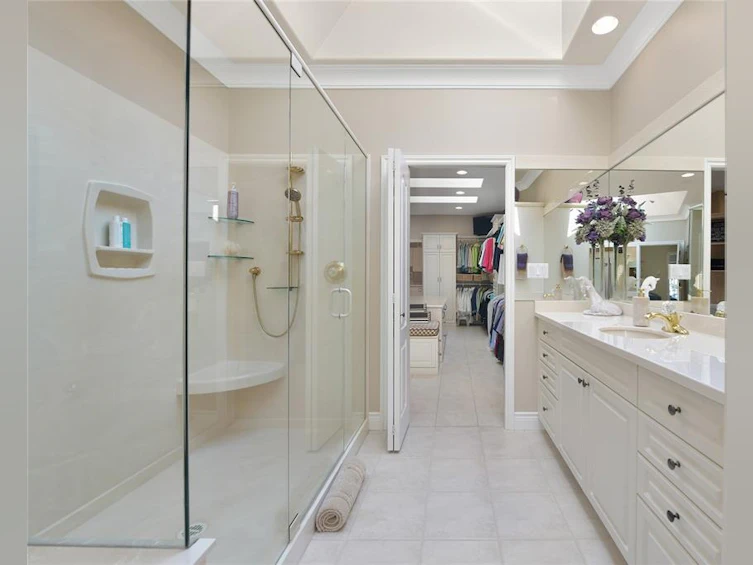4532 Gordon Point Drive, Saanich, BC, V8N 6L2 - 46
