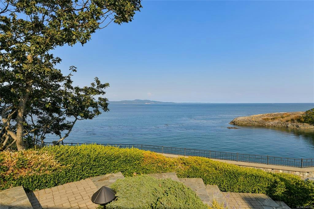 4532 Gordon Point Drive, Saanich, BC, V8N 6L2 - 80