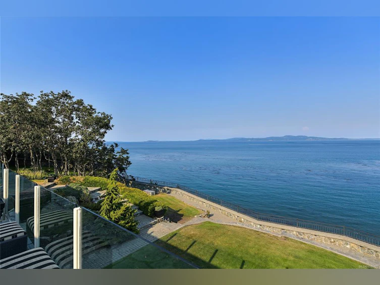 4532 Gordon Point Drive, Saanich, BC, V8N 6L2 - 81