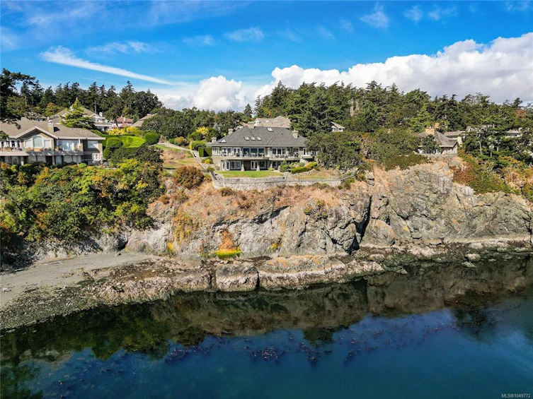 4532 Gordon Point Drive, Saanich, BC, V8N 6L2 - 90