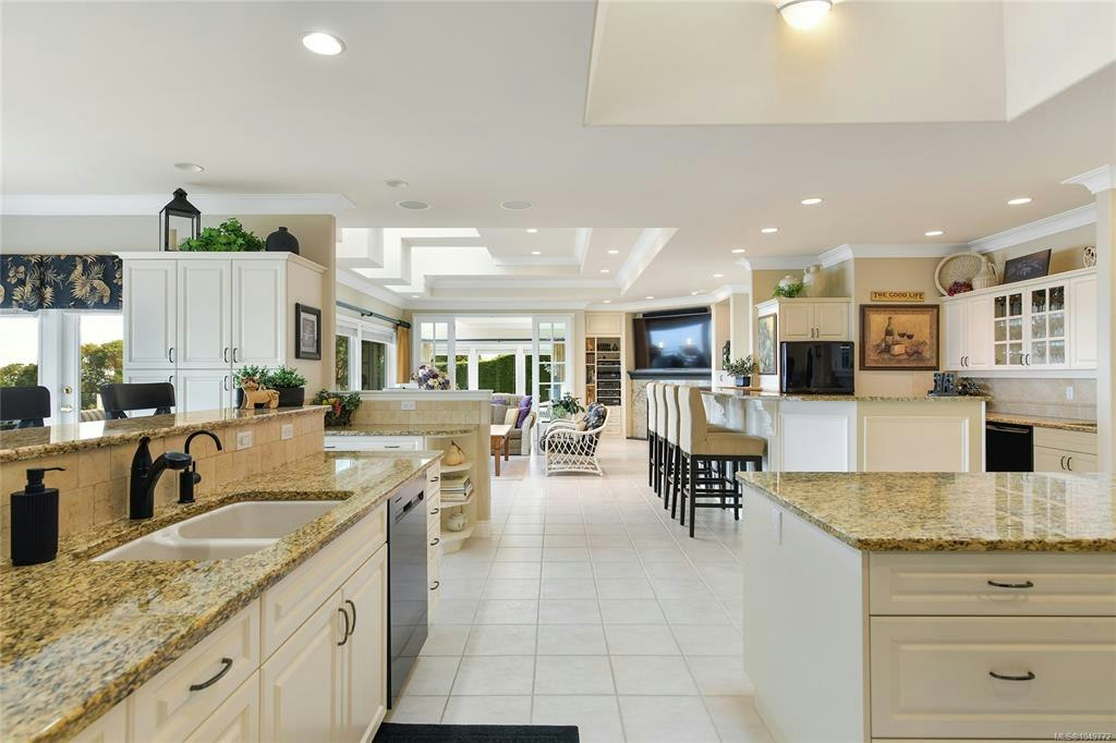 4532 Gordon Point Drive, Saanich, BC, V8N 6L2 - 34