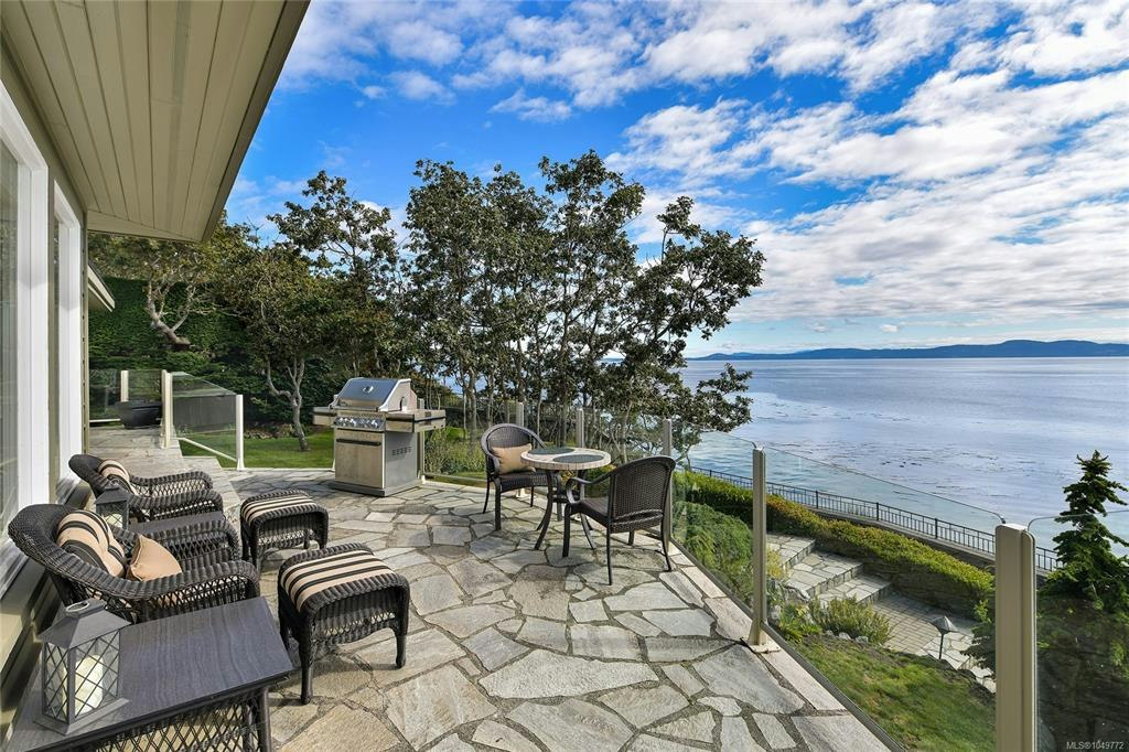 4532 Gordon Point Drive, Saanich, BC, V8N 6L2 - 14