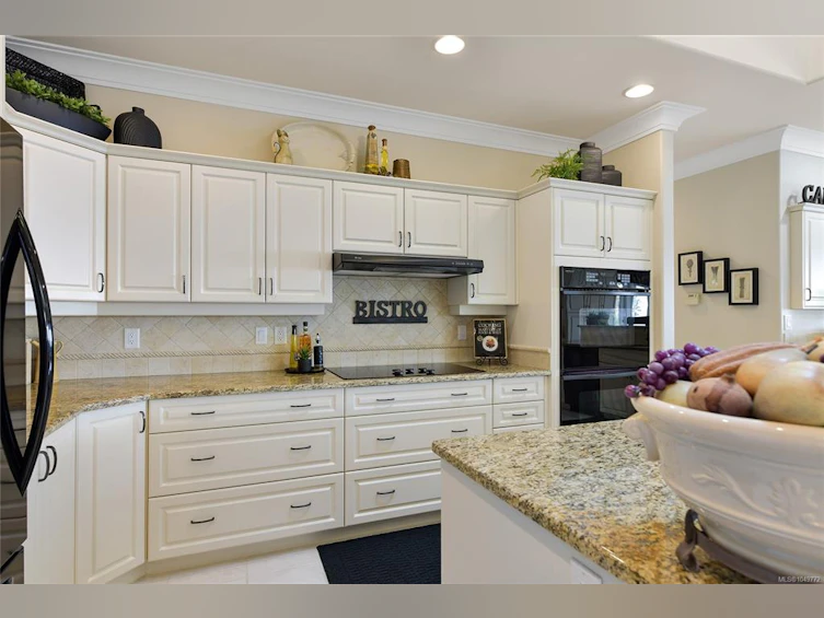 4532 Gordon Point Drive, Saanich, BC, V8N 6L2 - 32